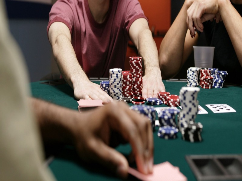 Cược C trong Poker là gì? Cách sử dụng cược C hiệu quả