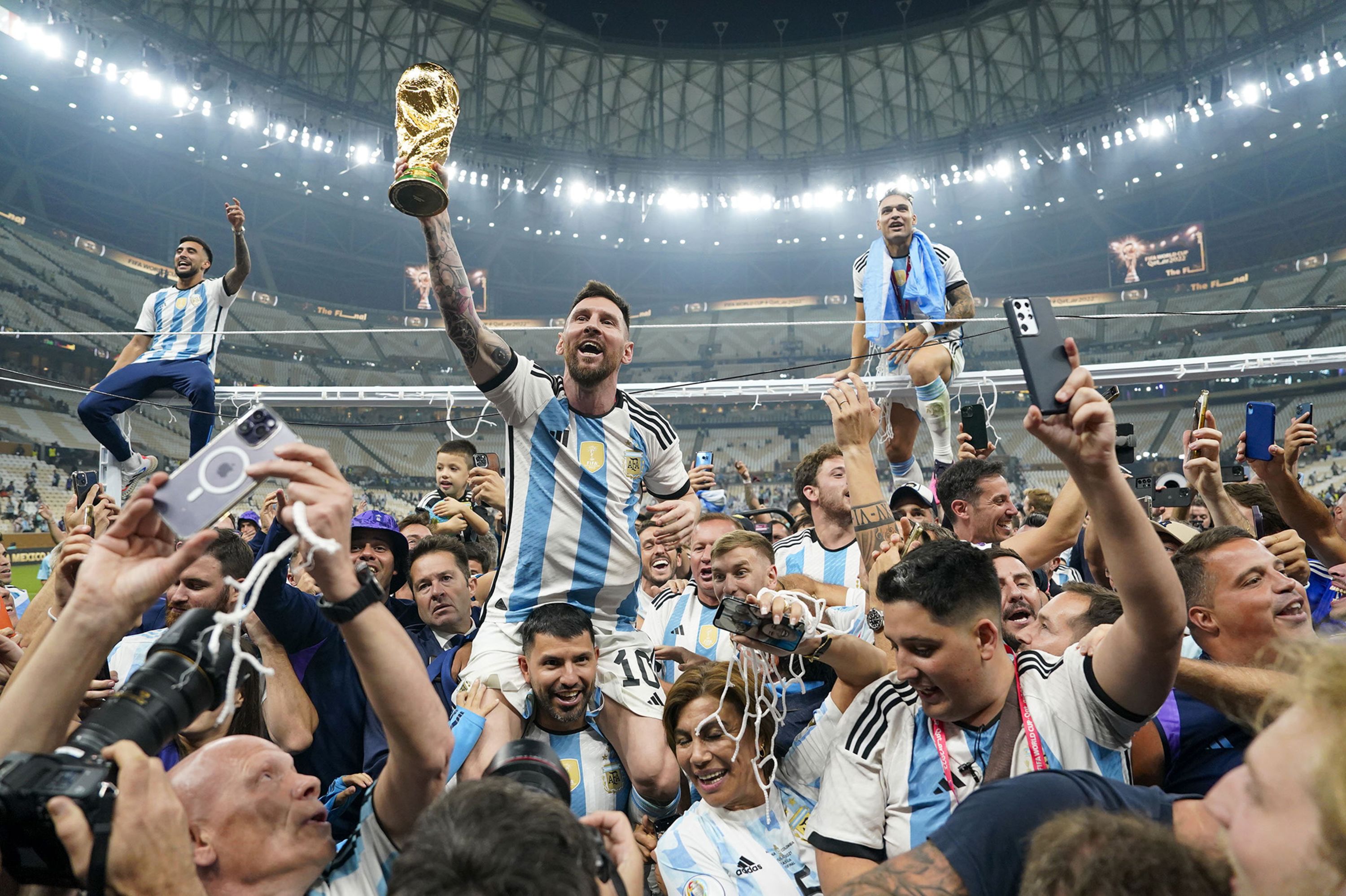 Tròn 1 năm ĐT Argentina vô địch World Cup 2022: Đấng cứu thế Messi - Bongdaplus.vn