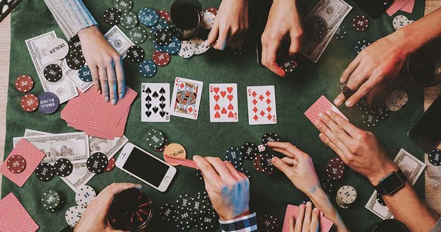 3 đôi trả bao nhiêu trong poker?