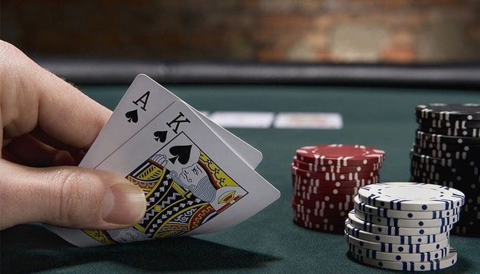 Bài Poker 7 lá