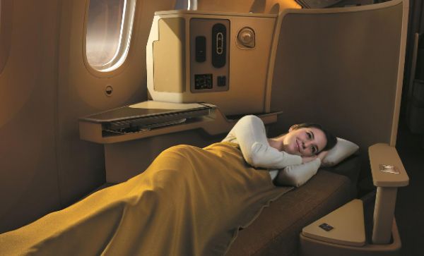 Hạng vé Business là gì và ưu đãi hạng Business của Vietjet